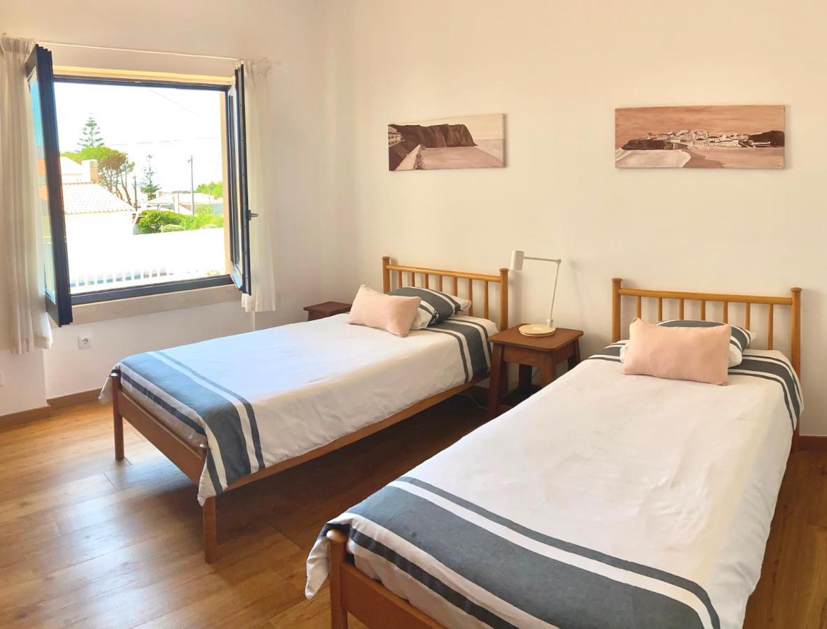 Colares Beach House, Pool Child Friendly Εξωτερικό φωτογραφία